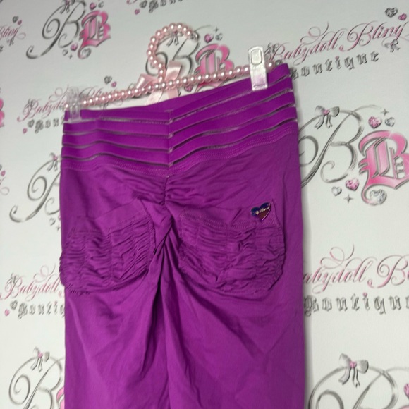 Cute booty lounge leggings pockets on back purple heart holographic logo scrunch - Picture 5 of 11